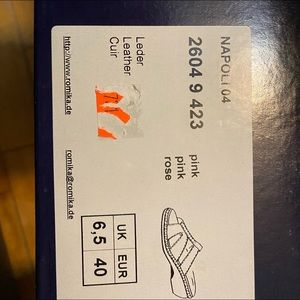 Ladies high end pink sandal